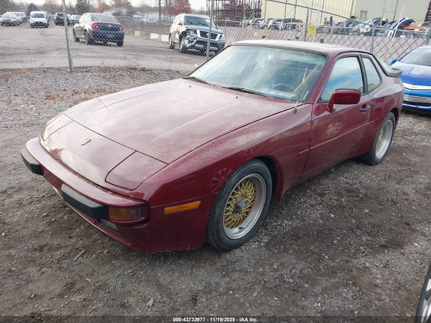 WP0AA0945EN452995 1984 PORSCHE 944 photo no. 2