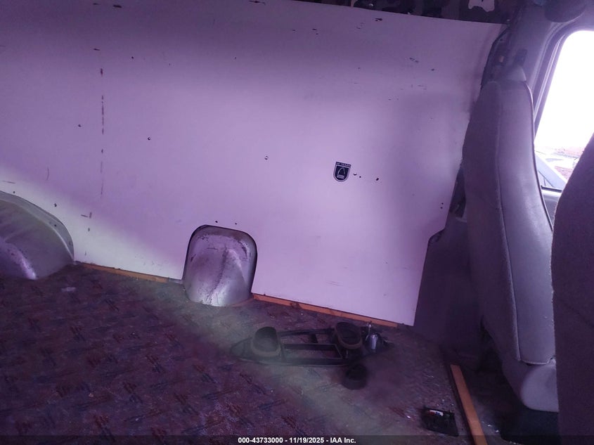 1997 Ford E-150 Standard VIN: 1FTEE1422VHB85640 Lot: 43733000