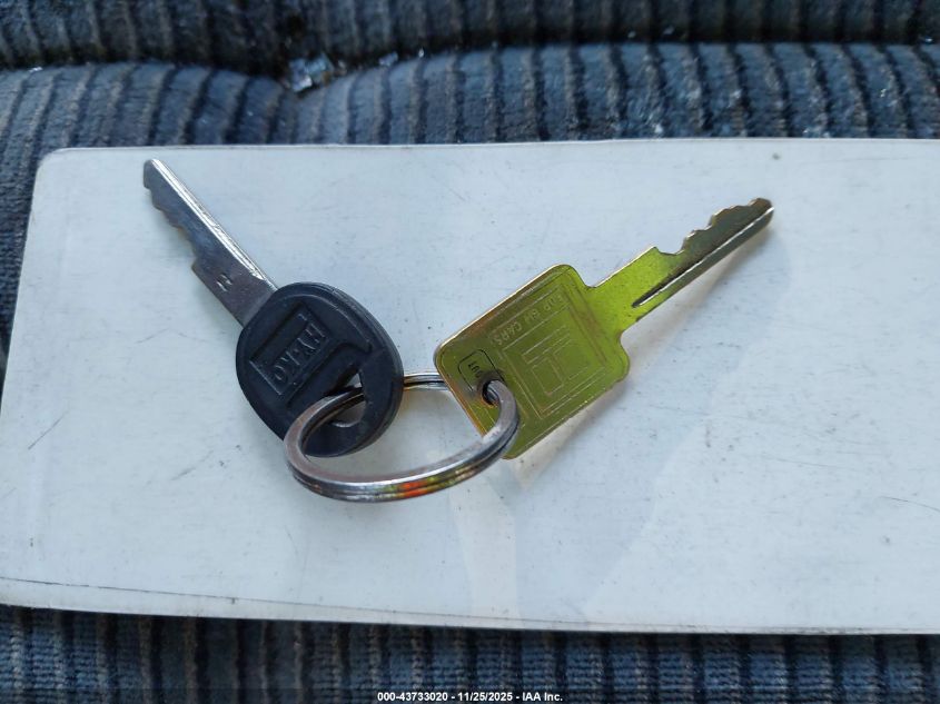 1992 Chevrolet Gmt-400 C1500 VIN: 2GCEC19K5N1142508 Lot: 43733020