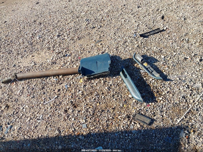 1992 Chevrolet Gmt-400 C1500 VIN: 2GCEC19K5N1142508 Lot: 43733020