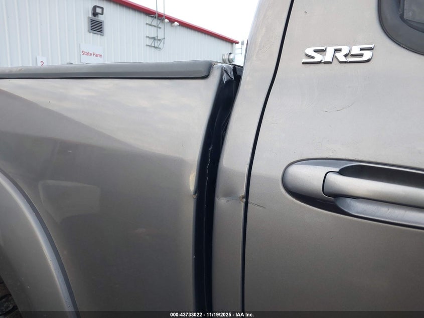 2006 Toyota Tundra Sr5 V8 VIN: 5TBDT44176S512694 Lot: 43733022