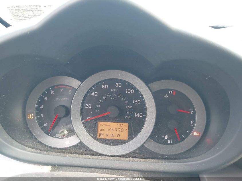 2007 Toyota Rav4 Limited V6 VIN: JTMBK31V175025761 Lot: 43733028