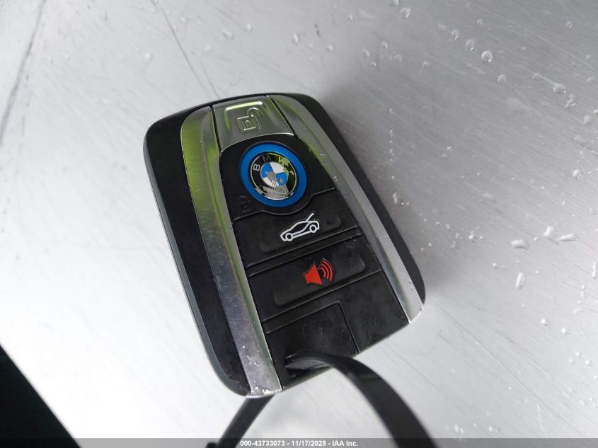 2016 BMW I3 Base W/Range Extender VIN: WBY1Z4C51GV506697 Lot: 43733073