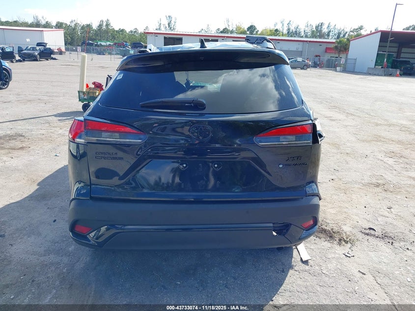 2025 Toyota Corolla Cross Hybrid Xse VIN: 7MUFBABG0SV083181 Lot: 43733074
