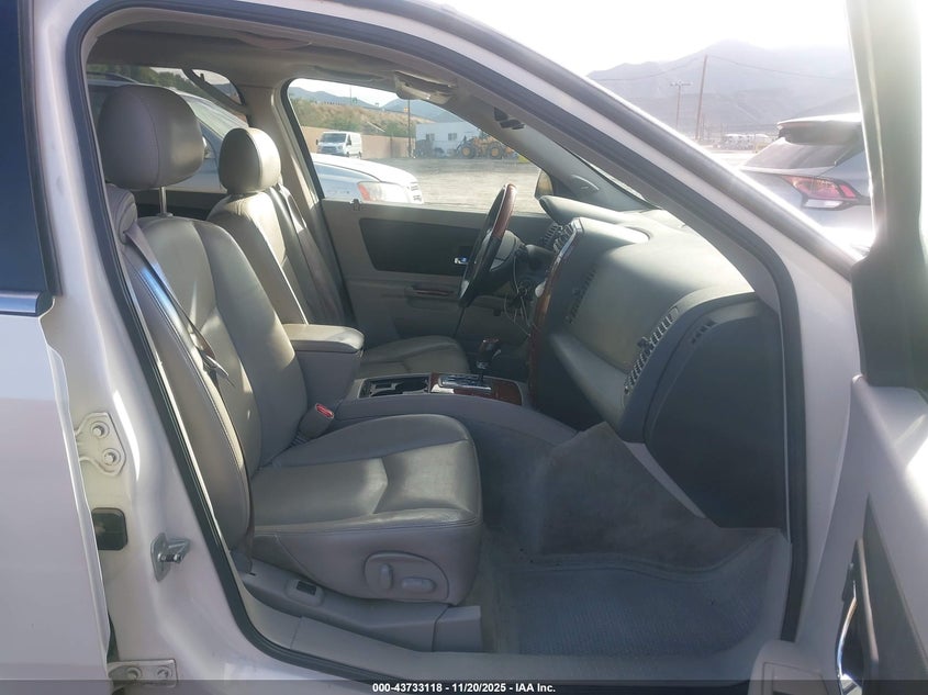 1GYEE637750176080 2005 CADILLAC SRX photo no. 5