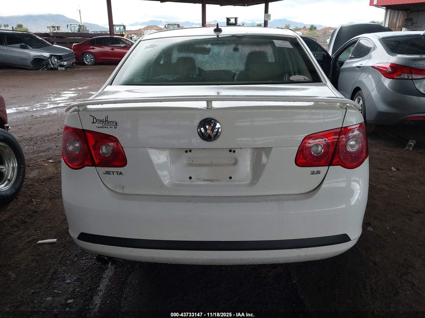 2007 Volkswagen Jetta 2.5 VIN: 3VWDF71K57M013887 Lot: 43733147