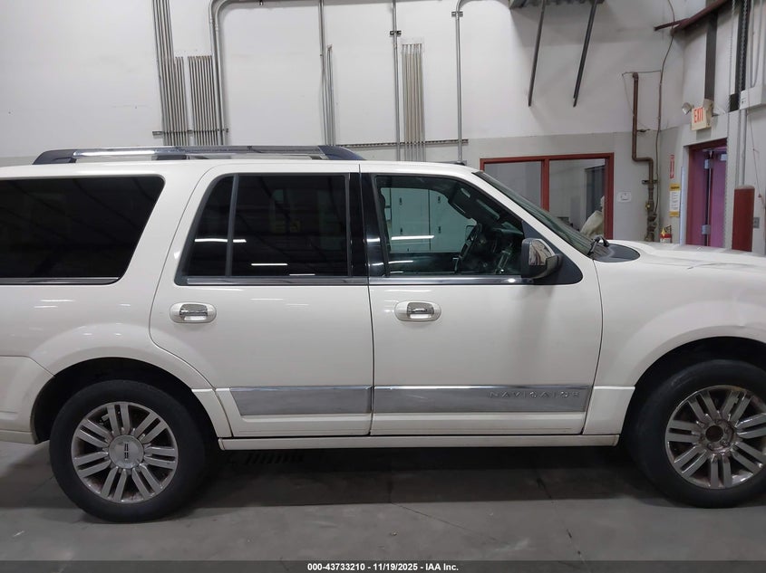 2008 Lincoln Navigator VIN: 5LMFU28558LJ12550 Lot: 43733210