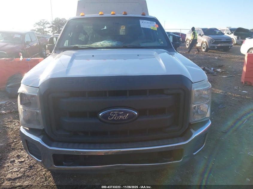 2014 Ford F-350 Chassis Xl VIN: 1FD8X3E64EEB44783 Lot: 43733223