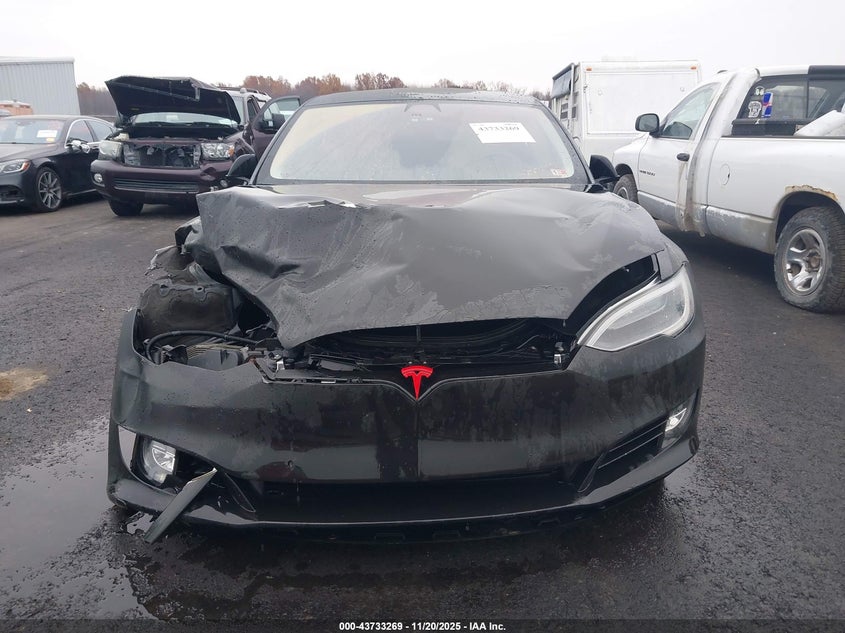 2018 Tesla Model S 100D/75D/P100D VIN: 5YJSA1E4XJF245141 Lot: 43733269