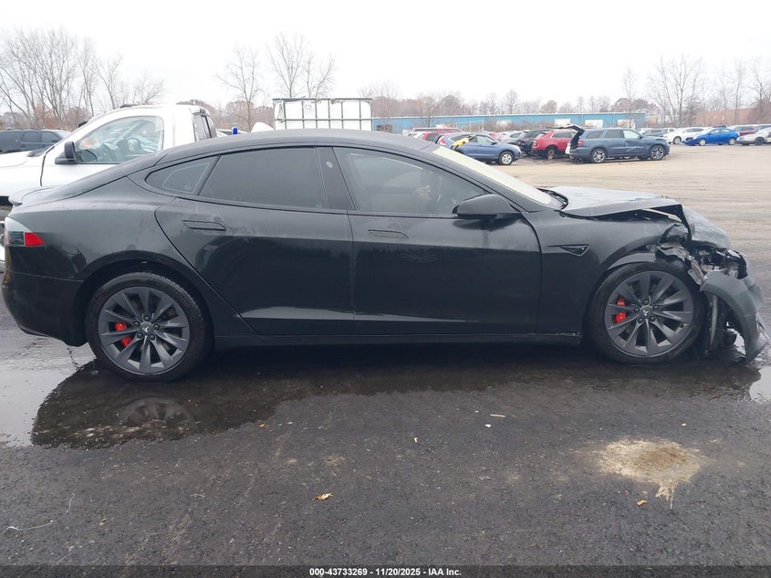 2018 Tesla Model S 100D/75D/P100D VIN: 5YJSA1E4XJF245141 Lot: 43733269
