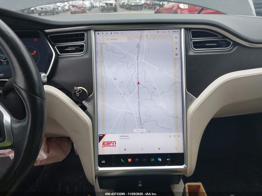 2018 Tesla Model S 100D/75D/P100D VIN: 5YJSA1E4XJF245141 Lot: 43733269