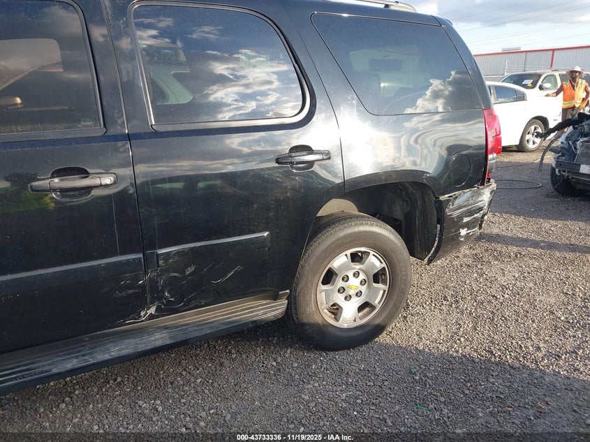 2008 Chevrolet Tahoe Lt VIN: 1GNFC13078R272627 Lot: 43733336
