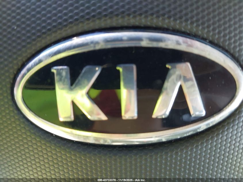 2010 Kia Soul + VIN: KNDJT2A21A7115982 Lot: 43733376