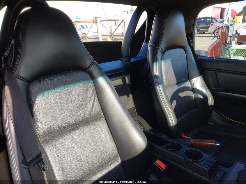 2001 BMW Z3 3.0I VIN: WBACN534X1LJ56537 Lot: 43733411