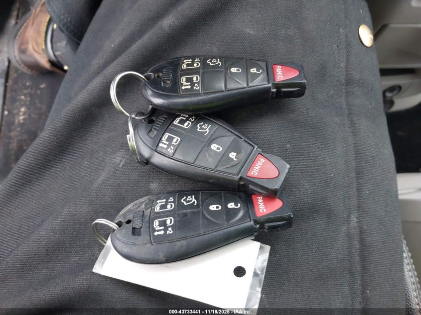 2015 Chrysler Town & Country Touring VIN: 2C4RC1BG4FR588305 Lot: 43733441