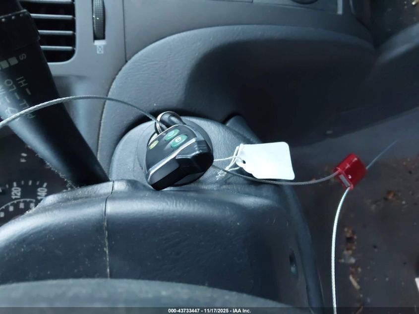 2005 Hyundai Elantra Gls/Gt VIN: KMHDN56D05U133959 Lot: 43733447