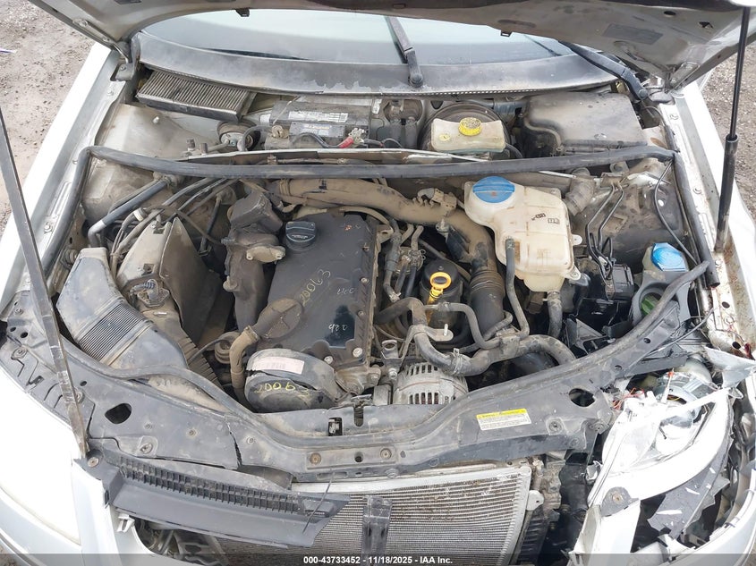 WVWCE63B95E132697 2005 VOLKSWAGEN PASSAT photo no. 10