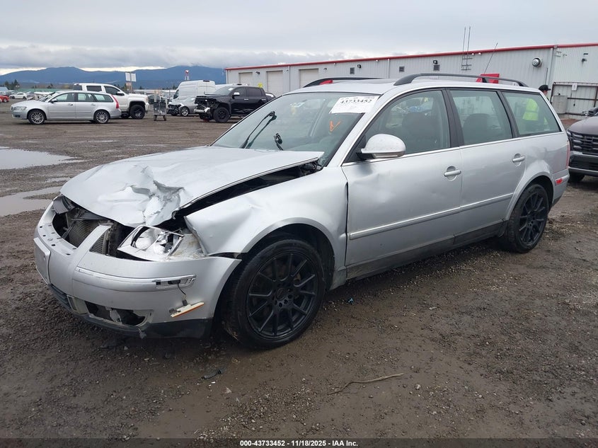 WVWCE63B95E132697 2005 VOLKSWAGEN PASSAT photo no. 2