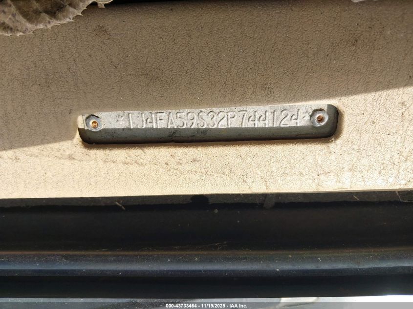 2002 Jeep Wrangler Sahara VIN: 1J4FA59S32P744124 Lot: 43733464