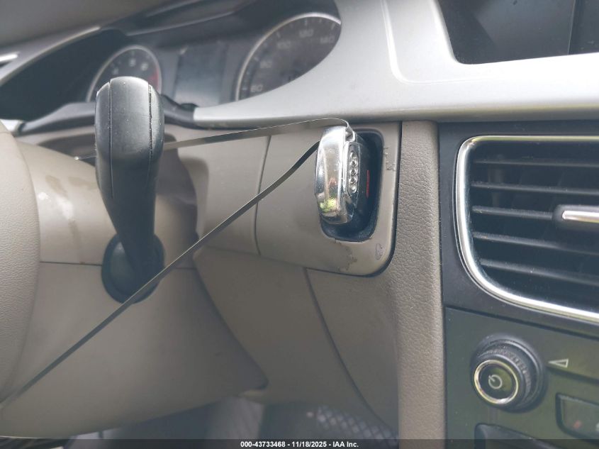 2009 Audi A4 2.0T Premium VIN: WAULF78K29N009774 Lot: 43733468