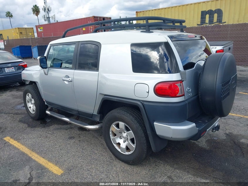 JTEZU11F970008821 2007 TOYOTA FJ CRUISER photo no. 3