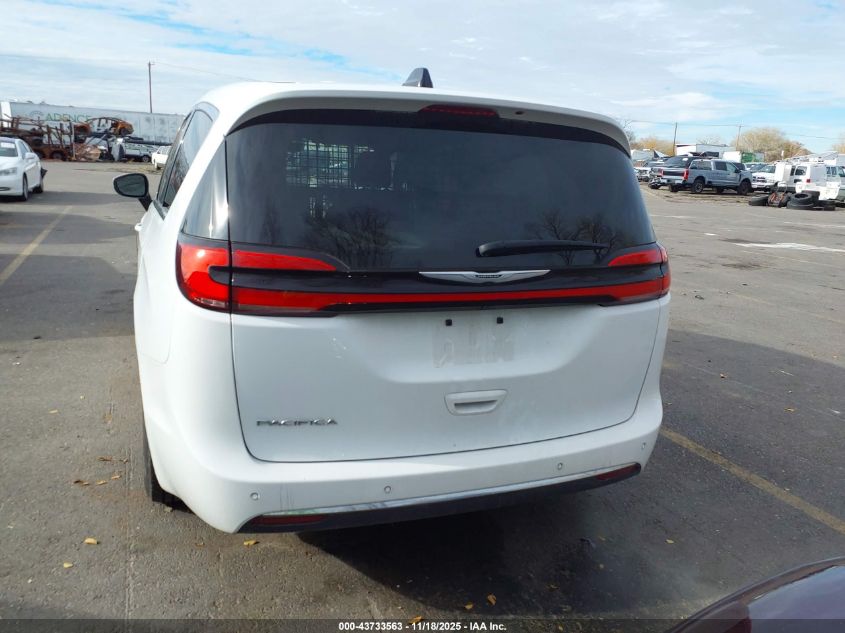 2023 Chrysler Pacifica Touring VIN: 2C4RC1FG5PR610811 Lot: 43733563