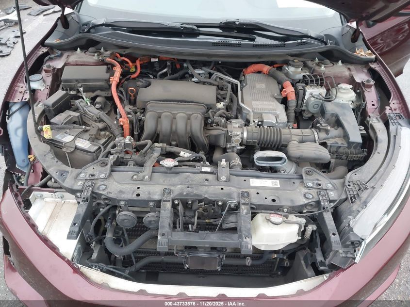 2018 Honda Clarity Plug-In Hybrid Touring VIN: JHMZC5F31JC002416 Lot: 43733576