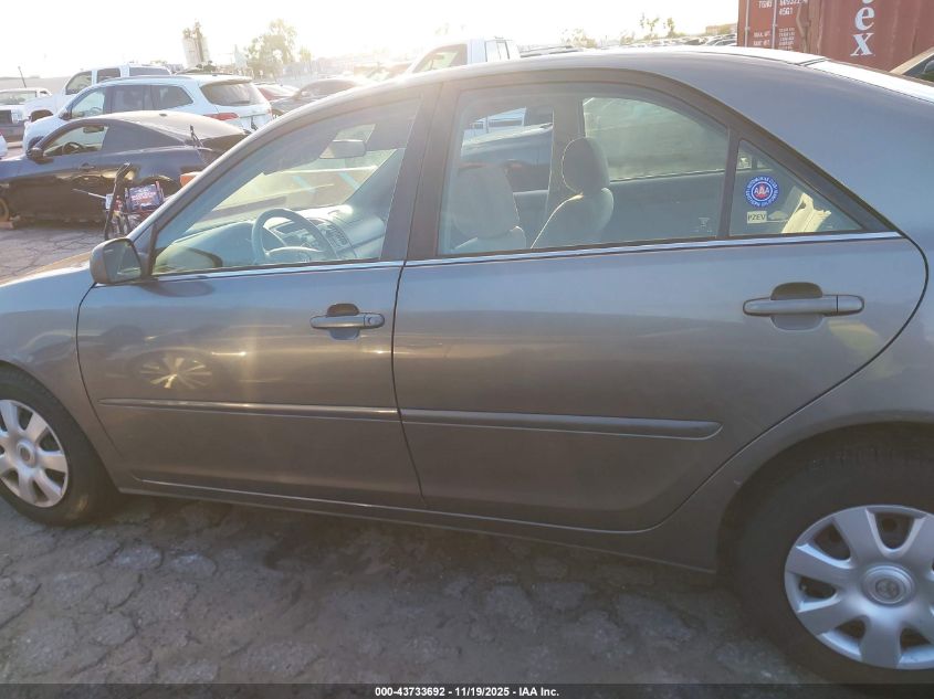 2003 Toyota Camry Le VIN: 4T1BE32K13U785647 Lot: 43733692