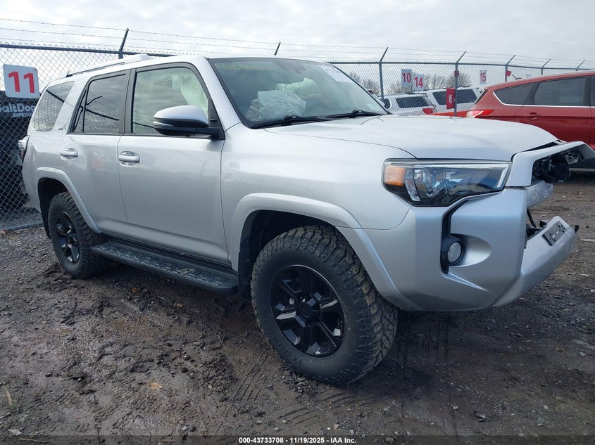 TOYOTA 4RUNNER SR5 PREMIUM