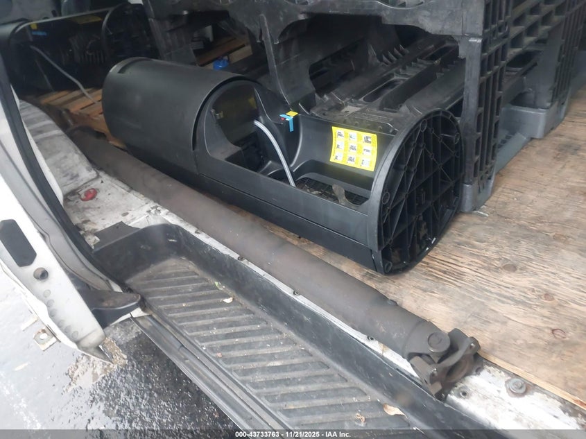 2003 Ford E-350 Super Duty Commercial/Recreational VIN: 1FTSE34S53HB97132 Lot: 43733763