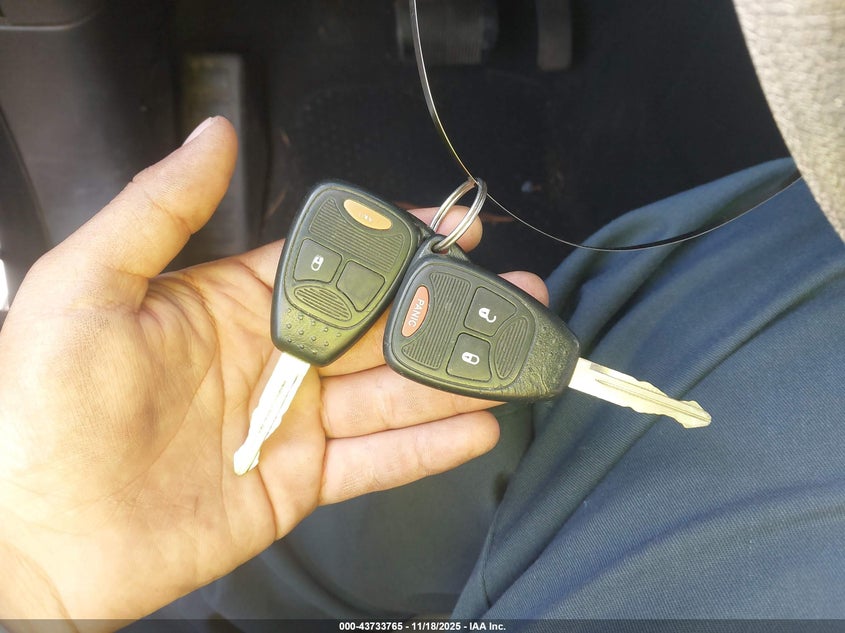 2007 Jeep Compass Sport VIN: 1J8FT47W87D204477 Lot: 43733765