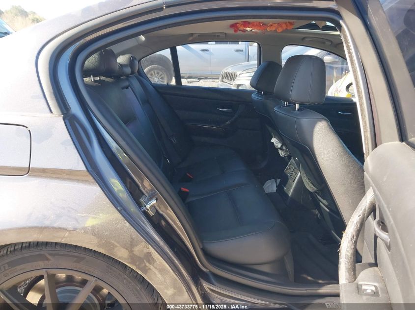 2008 BMW 328I VIN: WBAVA33528KX88188 Lot: 43733775