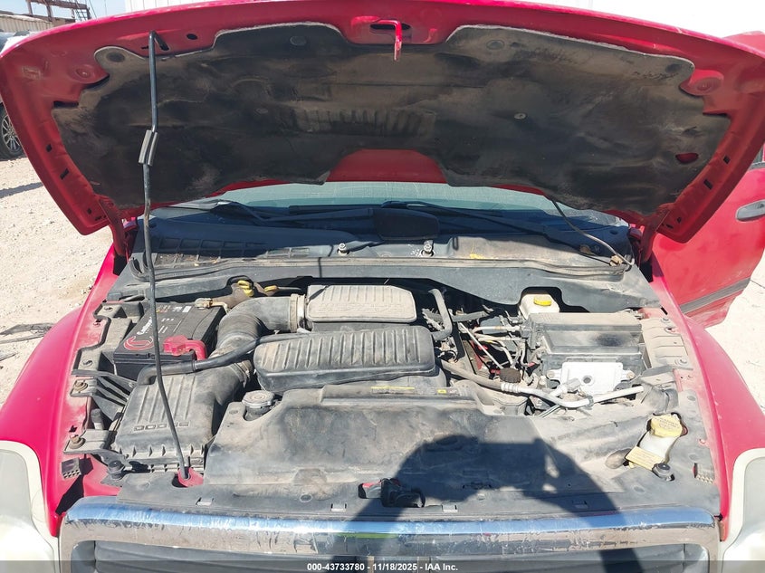 2005 Dodge Durango VIN: 1D4HB3N25F611766 Lot: 43733780