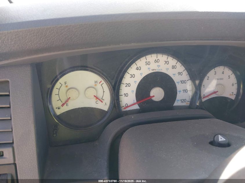 2005 Dodge Durango VIN: 1D4HB3N25F611766 Lot: 43733780