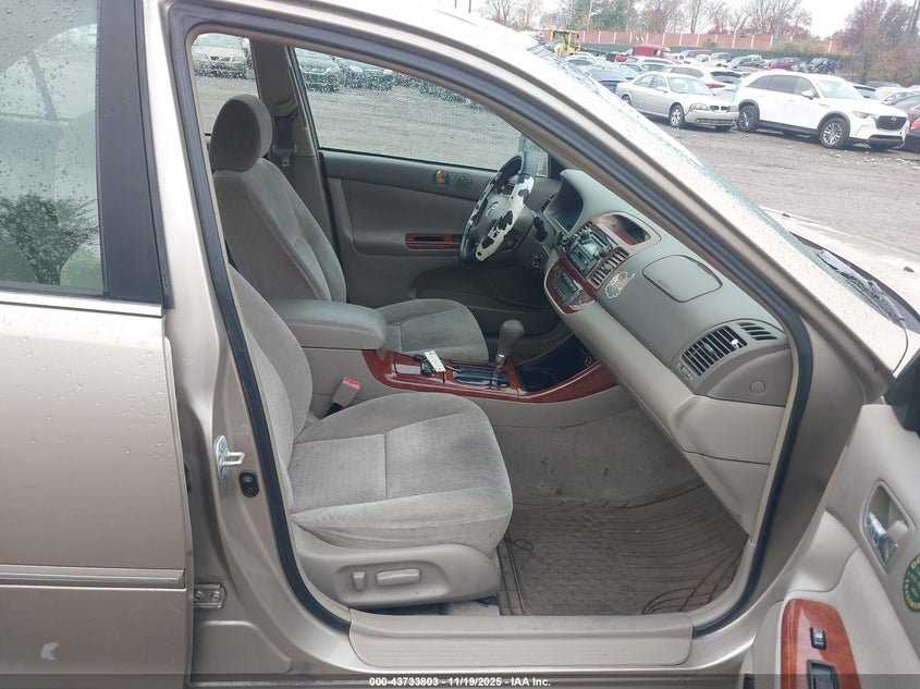 4T1BE32KX2U038000 2002 TOYOTA CAMRY photo no. 5