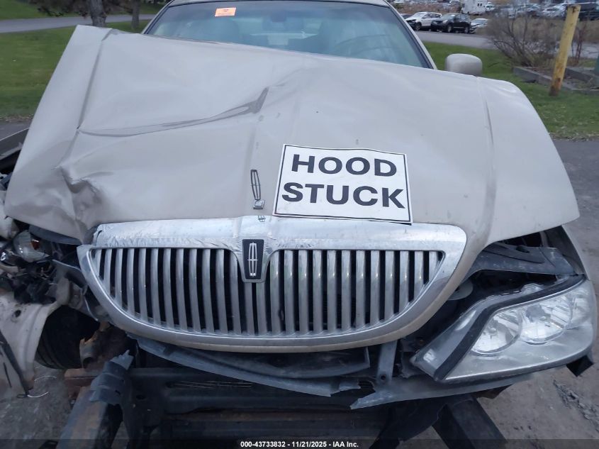 2007 Lincoln Town Car Signature VIN: 1LNHM81WX7Y627594 Lot: 43733832