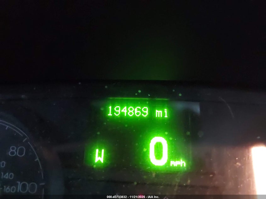 2007 Lincoln Town Car Signature VIN: 1LNHM81WX7Y627594 Lot: 43733832