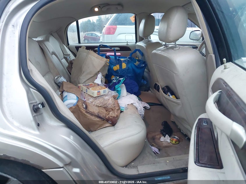 2007 Lincoln Town Car Signature VIN: 1LNHM81WX7Y627594 Lot: 43733832