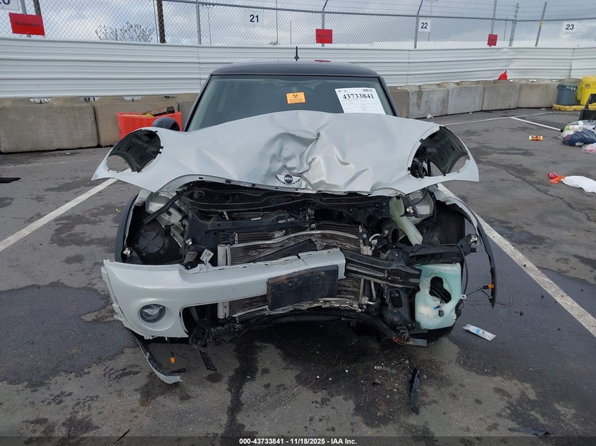 2013 Mini Hardtop Cooper VIN: WMWSU3C50DT683941 Lot: 43733841