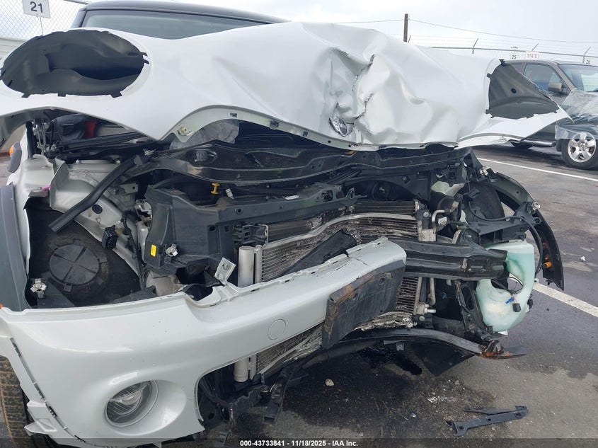 2013 Mini Hardtop Cooper VIN: WMWSU3C50DT683941 Lot: 43733841