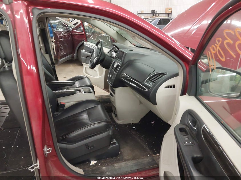 2A4RR8DG4BR616144 2011 CHRYSLER TOWN & COUNTRY photo no. 5