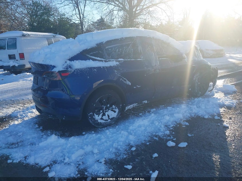 Vin: 7saygaee9sf272451, lot: 44229283, tesla model y long range dual motor all-wheel drive 20254