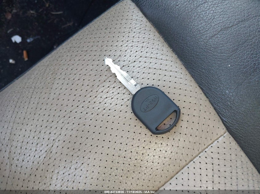 2008 Ford Expedition Eddie Bauer/King Ranch VIN: 1FMFU18528LA15240 Lot: 43733936