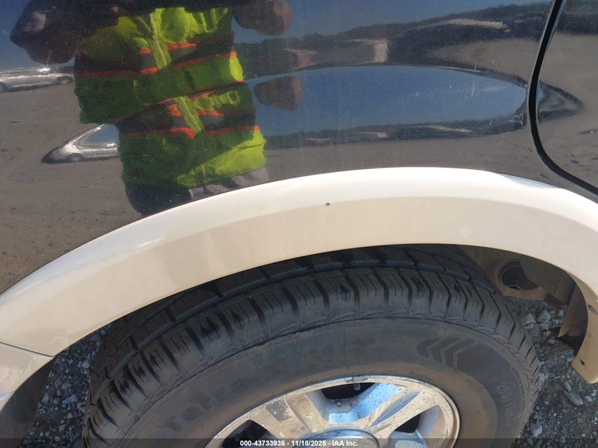 2008 Ford Expedition Eddie Bauer/King Ranch VIN: 1FMFU18528LA15240 Lot: 43733936