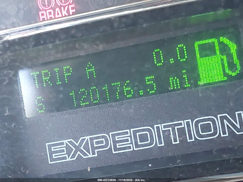 2008 Ford Expedition Eddie Bauer/King Ranch VIN: 1FMFU18528LA15240 Lot: 43733936