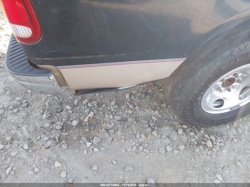 1998 Ford F-150 Lariat/Standard/Xl/Xlt VIN: 1FTZX1764WNC28386 Lot: 43733942