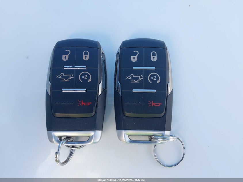 2021 Ram 3500 Limited 4X4 8' Box VIN: 3C63R3RL0MG687975 Lot: 43733954