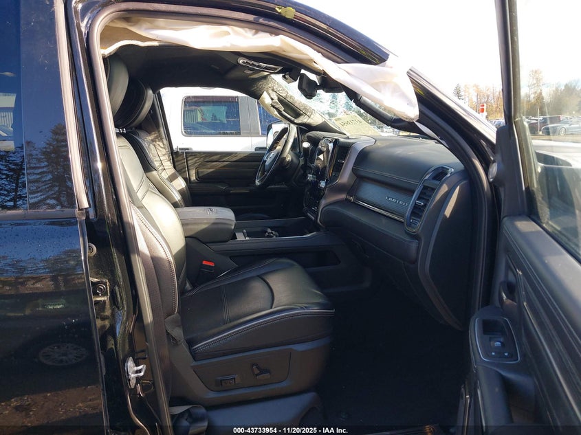 2021 Ram 3500 Limited 4X4 8' Box VIN: 3C63R3RL0MG687975 Lot: 43733954