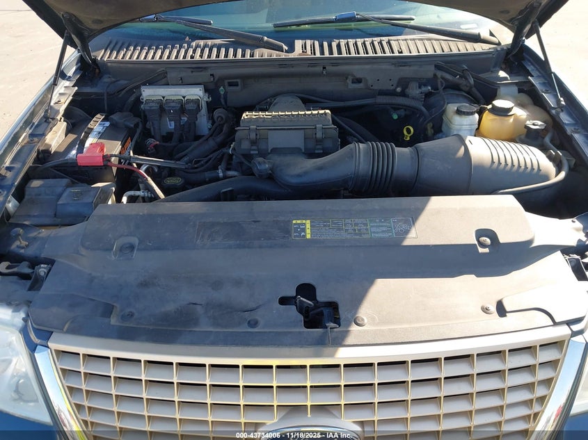 1FMFU17505LA68743 2005 FORD EXPEDITION photo no. 10