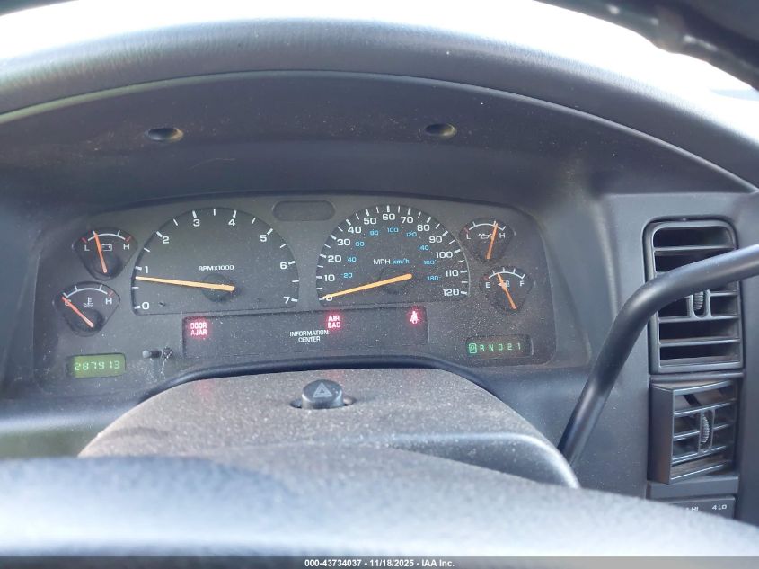 2002 Dodge Dakota Sport VIN: 1B7HG38N82S517067 Lot: 43734037